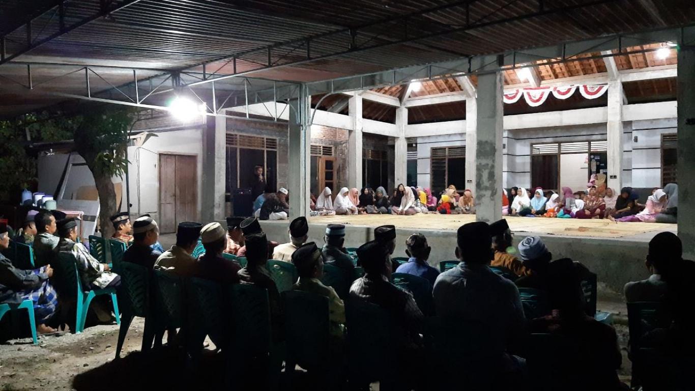 WARGA SAWAHAN GELAR ACARA TASYAKURAN SAMBUT KEPULANGAN HAJI